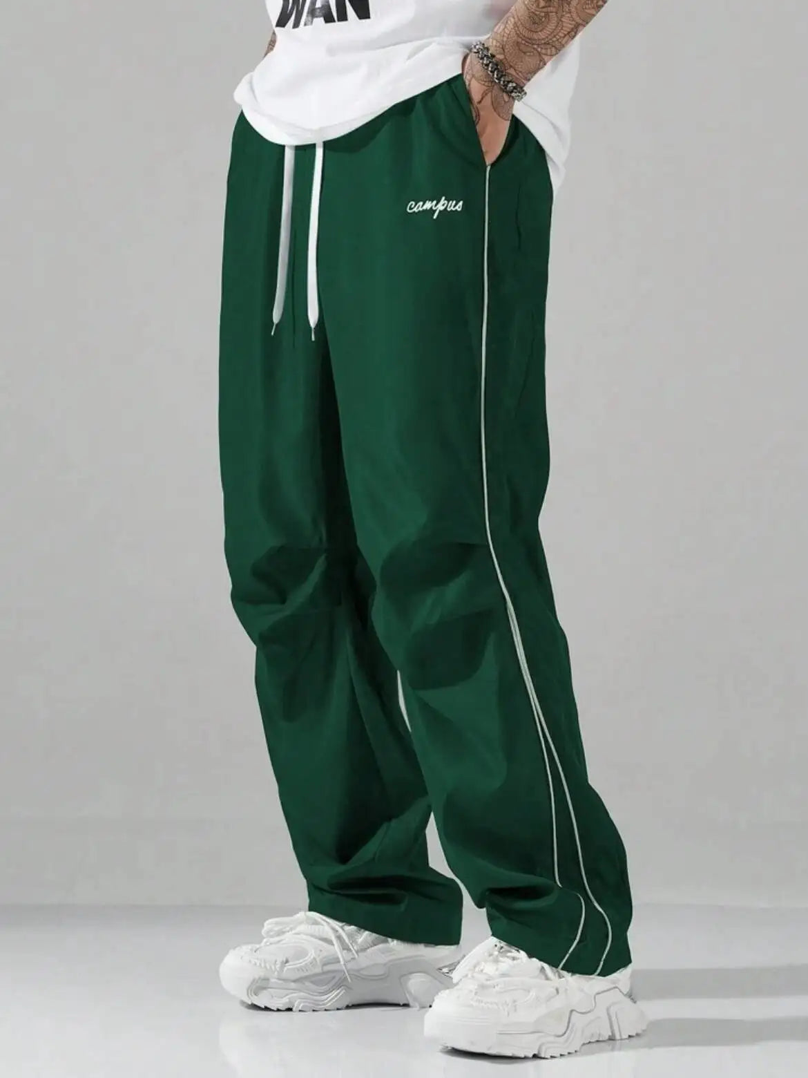 Men's Striped Three - Color Casual Pants with Pockets, Suitable for Sports, Fitness and Jogging 。