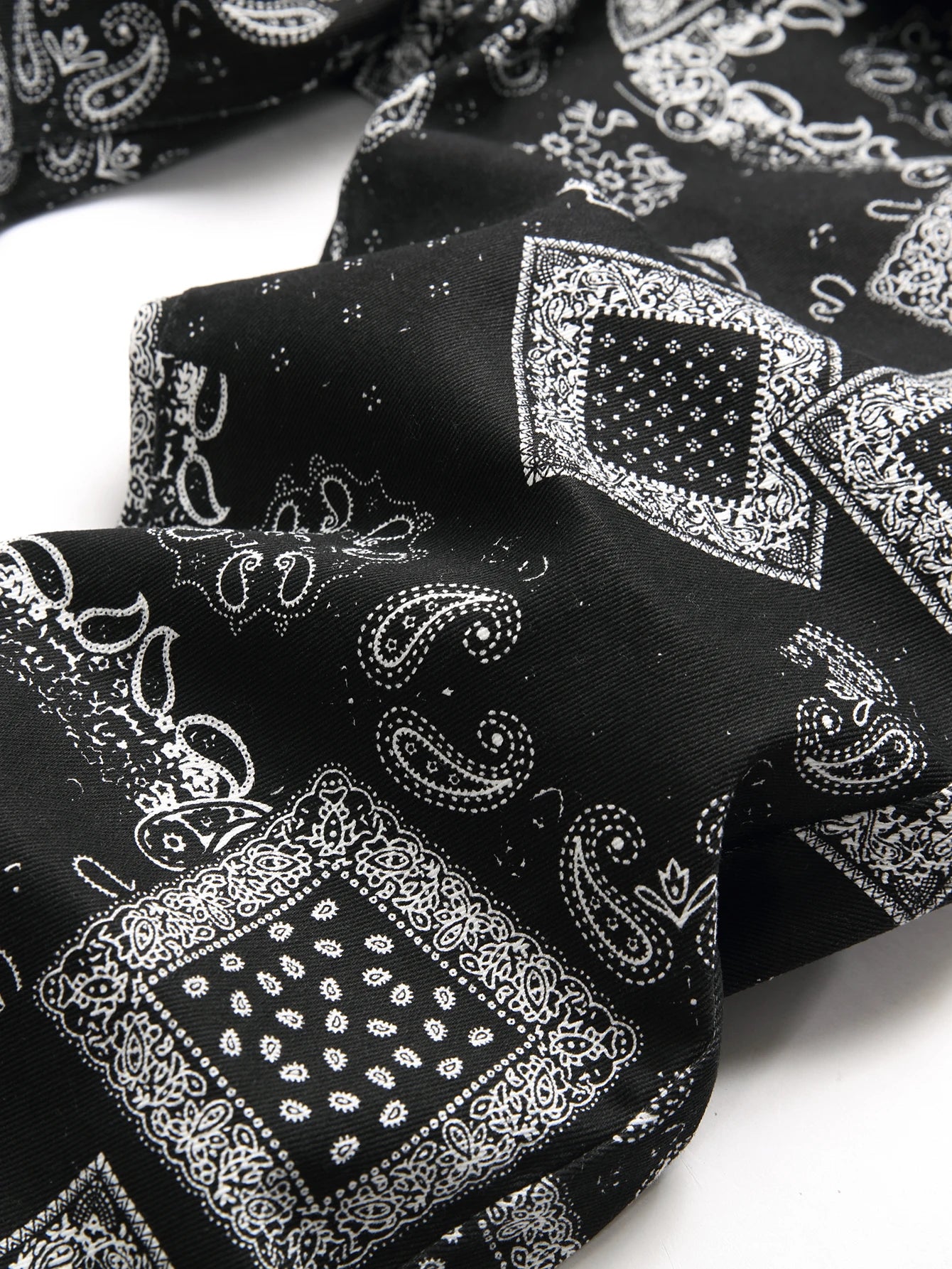 Stylish Mid Stretch Slim Fit Jeans - Men's Mid Waist Distressed And Ripped Denim Jeans With Tassels For All Seasons Street Wear