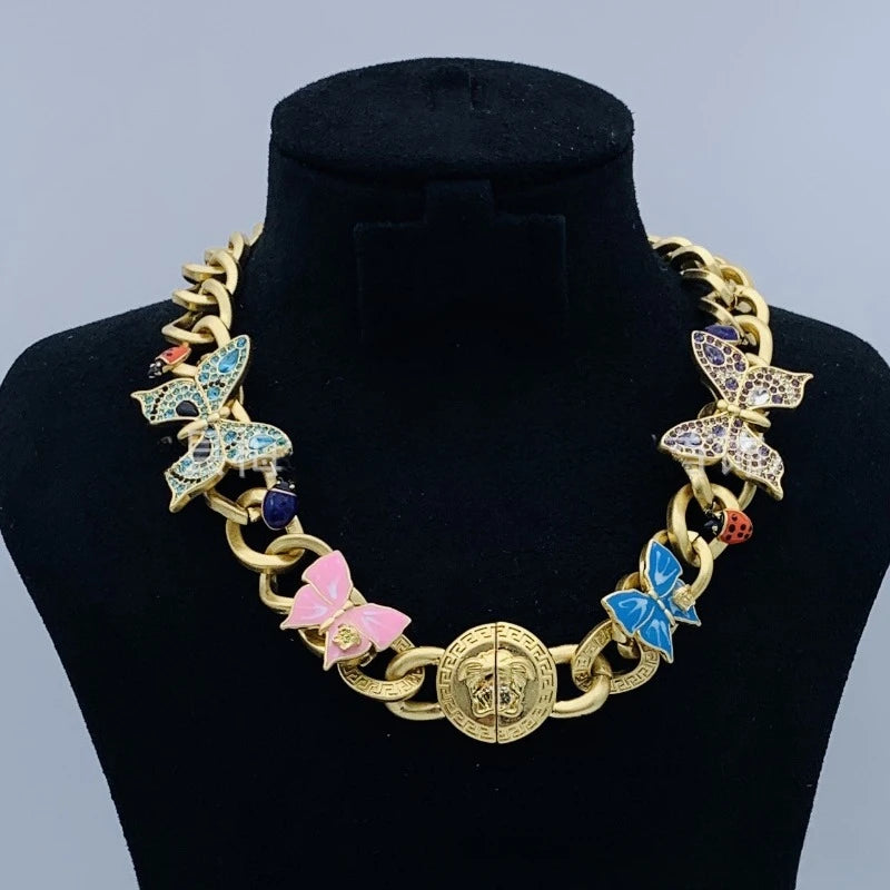 2025 New Necklace Va Vintage Premium Pendant for Everyday Matching