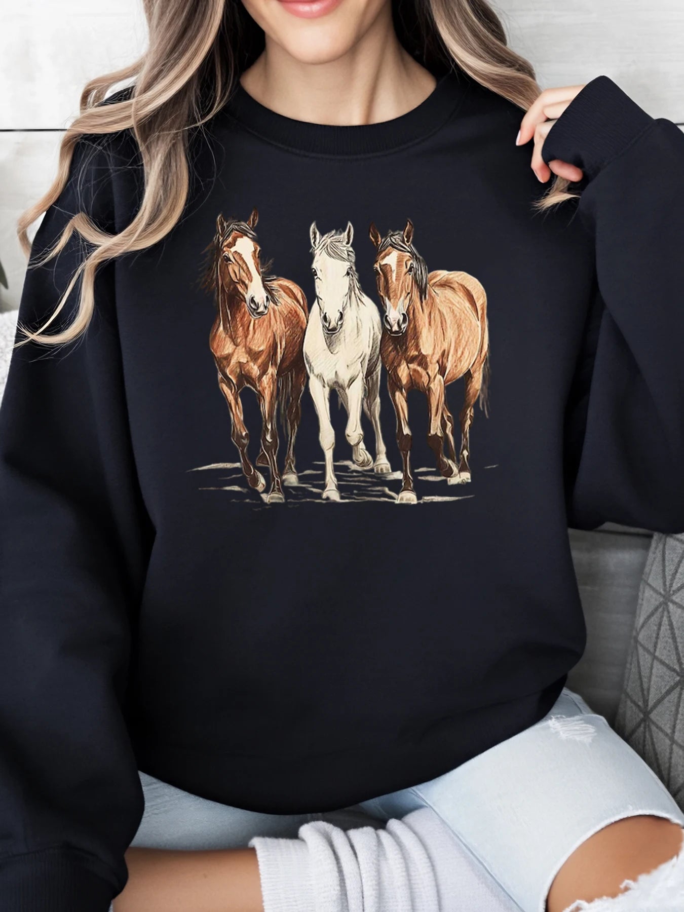 Horse Print Crewneck Sweatshirt for Women Casual Wear Black Plus-Size